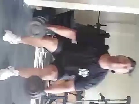 Snapshot of musclehetero chatting on 05/19/26, 01:56 musclehetero online show from 05/19/26, 01:56
