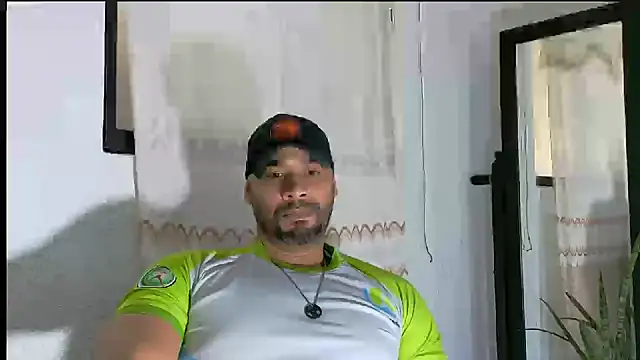 musclehetero online show from 07/17/26, 02:13