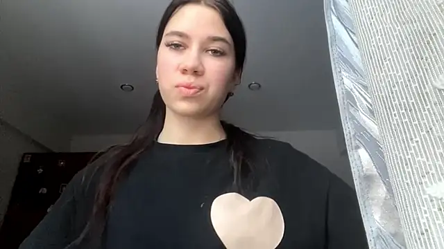 Snapshot of DebbiGoodknight chatting on 12/03/25, 09:51 DebbiGoodknight online show from 12/03/25, 09:51