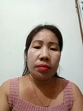 Snapshot of Reema_143 chatting on 11/29/25, 03:59 Reema 143 online show from 11/29/25, 03:59