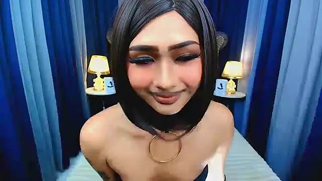 Snapshot of Iris_Hilton chatting on 03/17/26, 11:30 Iris Hilton online show from 03/17/26, 11:30