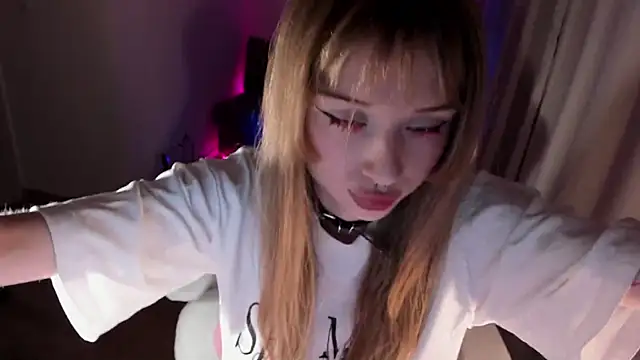 Snapshot of mnepohuyyyda chatting on 12/16/25, 08:03 mnepohuyyyda online show from 12/16/25, 08:03