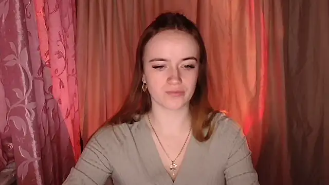 Snapshot of Illa_May chatting on 12/16/25, 07:13 Illa May online show from 12/16/25, 07:13