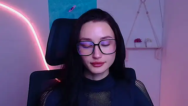 Snapshot of Stella_XO chatting on 12/18/25, 06:41 Stella XO online show from 12/18/25, 06:41