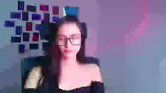 Snapshot of Stella_XO chatting on 12/20/25, 06:42 Stella XO online show from 12/20/25, 06:42