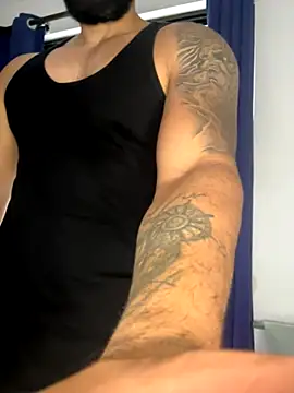 Snapshot of Mike_savage3 chatting on 11/30/25, 12:31 Mike savage3 online show from 11/30/25, 12:31