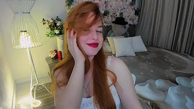 Snapshot of AirySilhouette chatting on 11/22/25, 03:38 AirySilhouette online show from 11/22/25, 03:38