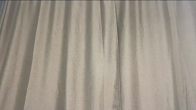 Snapshot of DivaRay chatting on 11/30/25, 10:08 DivaRay online show from 11/30/25, 10:08