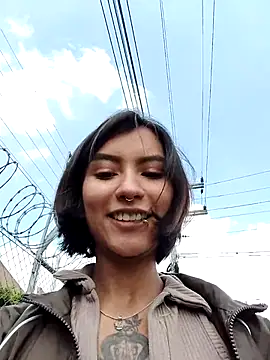 Snapshot of Zoe_addiction chatting on 12/16/25, 05:29 Zoe addiction online show from 12/16/25, 05:29