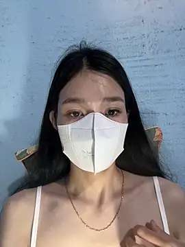 Snapshot of MiCua chatting on 12/18/25, 05:24 MiCua online show from 12/18/25, 05:24