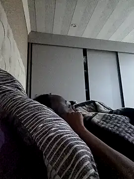 Snapshot of sexydarkberryxxx chatting on 12/04/25, 08:50 sexydarkberryxxx online show from 12/04/25, 08:50