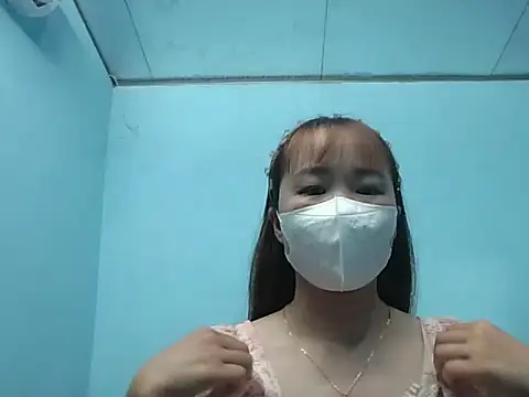 LinhChi09 online show from 06/11/26, 07:28