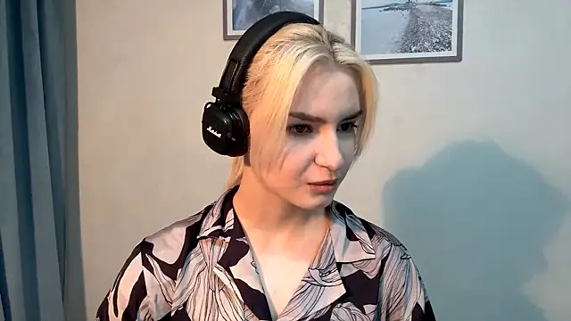 Snapshot of Cindi_Jacobs chatting on 12/01/25, 05:07 Cindi Jacobs online show from 12/01/25, 05:07