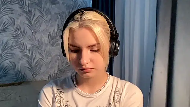 Snapshot of Cindi_Jacobs chatting on 12/05/25, 04:58 Cindi Jacobs online show from 12/05/25, 04:58