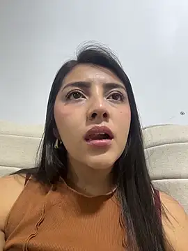 Snapshot of Sammyy_torres chatting on 02/11/26, 02:05 Sammyy torres online show from 02/11/26, 02:05