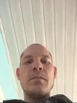 Spielzeugtwink online show from 06/15/26, 02:08