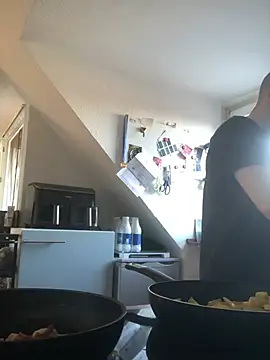 Spielzeugtwink online show from 07/15/26, 05:51