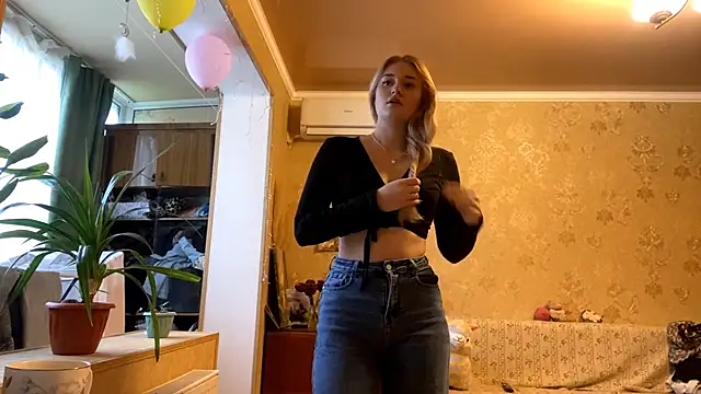 Snapshot of Malley_Saunds chatting on 12/03/25, 07:16 Malley Saunds online show from 12/03/25, 07:16