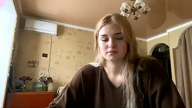 Snapshot of Malley_Saunds chatting on 12/04/25, 08:45 Malley Saunds online show from 12/04/25, 08:45