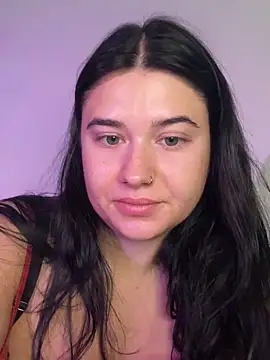 Snapshot of KimberlyBlue chatting on 12/15/25, 04:11 KimberlyBlue online show from 12/15/25, 04:11