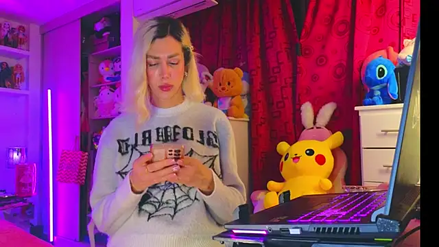 Snapshot of MadamBarbiee chatting on 12/01/25, 05:12 MadamBarbiee online show from 12/01/25, 05:12