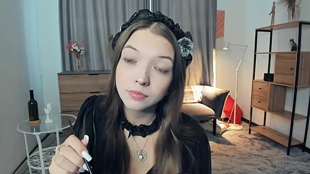 Snapshot of SalliePrutt chatting on 12/14/25, 07:36 SalliePrutt online show from 12/14/25, 07:36