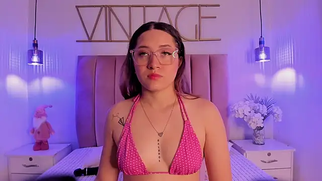 LeiahBlonde online show from 12/04/25, 11:52