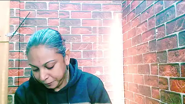 indian spice girl online show from 07/23/26, 06:22