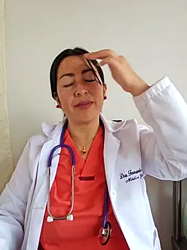 Snapshot of JustSamantha_ chatting on 12/03/25, 01:31 JustSamantha online show from 12/03/25, 01:31