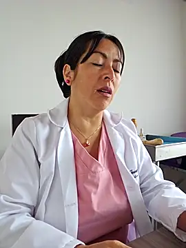 Snapshot of JustSamantha_ chatting on 12/04/25, 01:20 JustSamantha online show from 12/04/25, 01:20