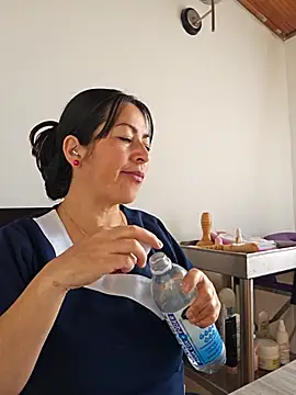 Snapshot of JustSamantha_ chatting on 12/05/25, 01:09 JustSamantha online show from 12/05/25, 01:09