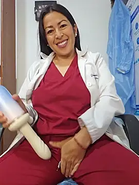 JustSamantha  online show from 07/08/26, 04:00