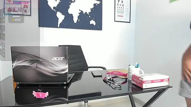 Snapshot of Nanku_Na chatting on 12/15/25, 01:48 Nanku Na online show from 12/15/25, 01:48