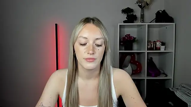 EvelynBlond online show from 07/28/26, 03:21
