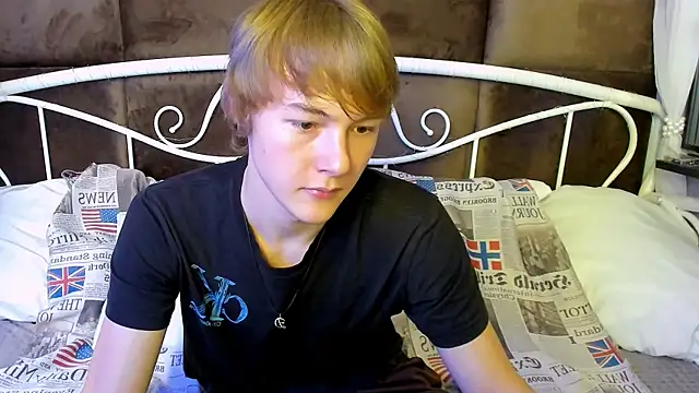 Snapshot of DonaldWoon chatting on 11/21/25, 04:16 DonaldWoon online show from 11/21/25, 04:16