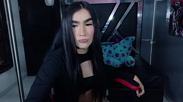 Snapshot of Evangeline_Star1 chatting on 11/28/25, 08:00 Evangeline Star1 online show from 11/28/25, 08:00