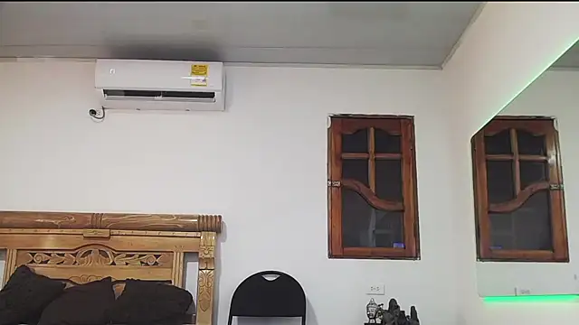 Snapshot of black_boy22_ chatting on 11/27/25, 02:24 black boy22 online show from 11/27/25, 02:24