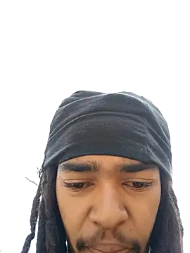 Snapshot of Eezxxx chatting on 12/01/25, 06:29 Eezxxx online show from 12/01/25, 06:29