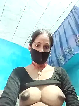 Nandani-758 online show from 05/20/26, 10:32