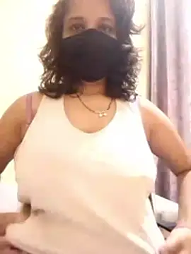 Snapshot of Smita_silk69 chatting on 02/20/26, 05:04 Smita silk69 online show from 02/20/26, 05:04