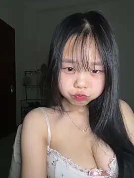Snapshot of Kiee-lee chatting on 01/15/26, 06:22 Kiee-lee online show from 01/15/26, 06:22