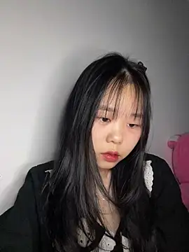 Snapshot of Kiee-lee chatting on 03/03/26, 03:29 Kiee-lee online show from 03/03/26, 03:29