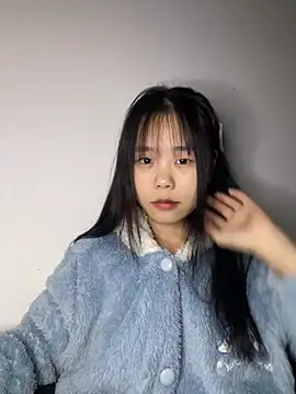 Snapshot of Kiee-lee chatting on 03/08/26, 01:15 Kiee-lee online show from 03/08/26, 01:15