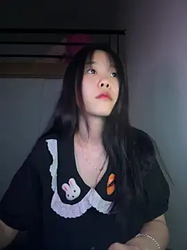 Snapshot of Kiee-lee chatting on 03/24/26, 01:27 Kiee-lee online show from 03/24/26, 01:27
