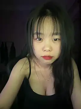 Snapshot of Kiee-lee chatting on 04/19/26, 10:56 Kiee-lee online show from 04/19/26, 10:56