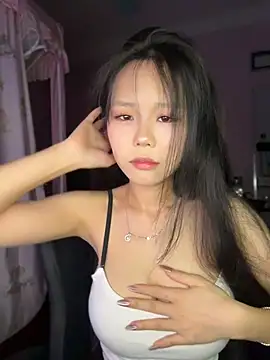 Snapshot of Kiee-lee chatting on 06/10/26, 04:17 Kiee-lee online show from 06/10/26, 04:17