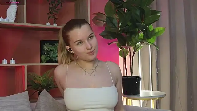 ImiMonroe online show from 05/16/26, 04:31