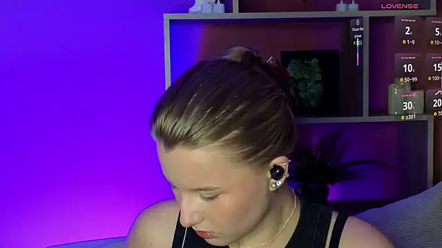 ImiMonroe online show from 06/14/26, 04:14