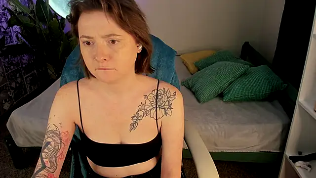 Snapshot of LaylaCookies_ chatting on 12/05/25, 05:49 LaylaCookies online show from 12/05/25, 05:49