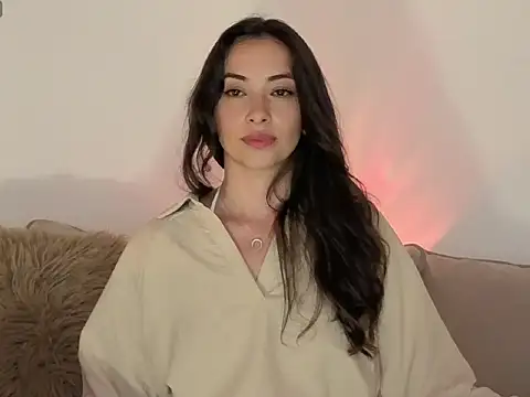 Snapshot of IsabellaSandoval chatting on 03/11/26, 01:11 IsabellaSandoval online show from 03/11/26, 01:11